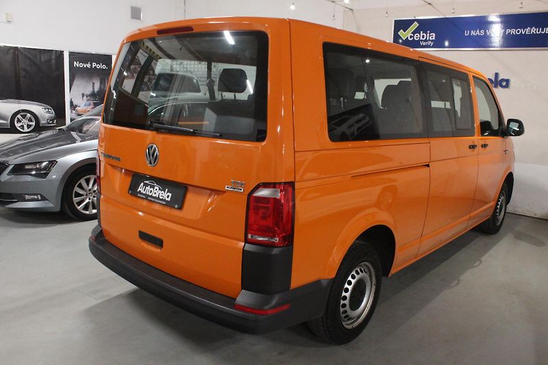 Volkswagen Transporter (2018) T6 2.0 Klima 9Míst - fotka 13 z 20