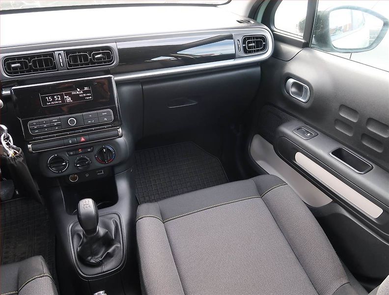 Citroën C3 (2018) 1.2 PureTech, ČR,1.maj - fotka 8 z 14