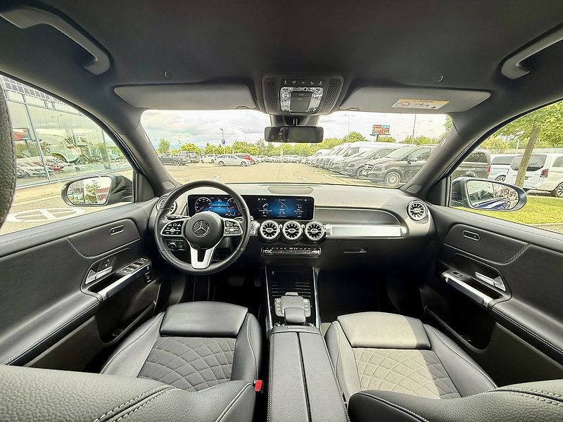 Mercedes-Benz GLB (2020) 200 - fotka 19 z 43