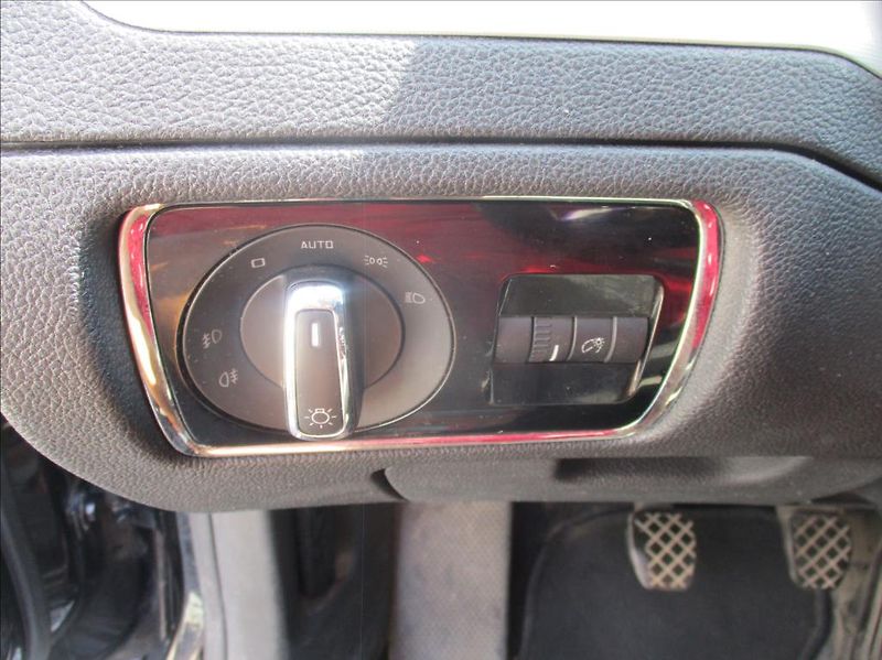 Škoda Superb 2,0 TDi, Eleg.aut,klim s.kn,CZ - fotka 23 z 44