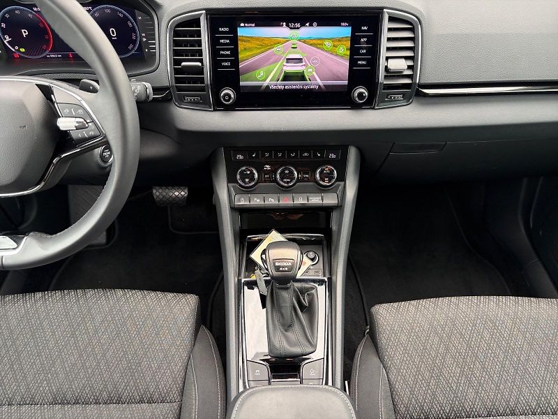 Škoda Karoq (2023) STYLE 2.0TDI 110kW DSG 4x4  - fotka 10 z 11