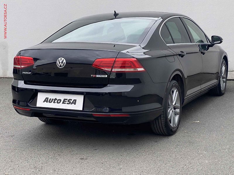 Volkswagen Passat (2014) 1.4 TSi, Comfortline, šíbr - fotka 4 z 19