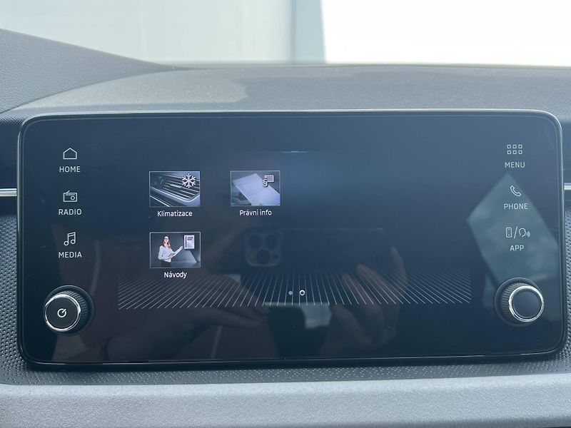 Škoda Kamiq (2026) Top Selection 7DSG 1,0TSI - fotka 13 z 22
