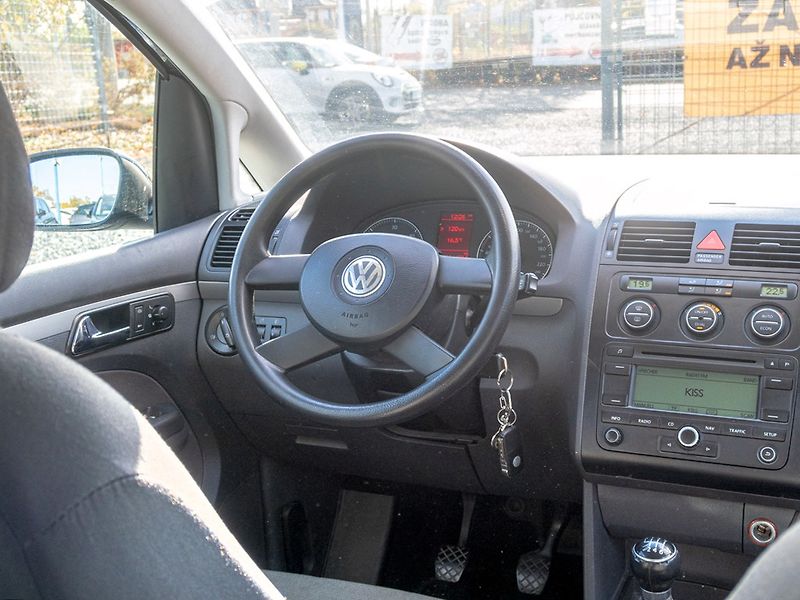 Volkswagen Touran (2006) 1.9TDI 77KW – 7 sedadel - fotka 12 z 44