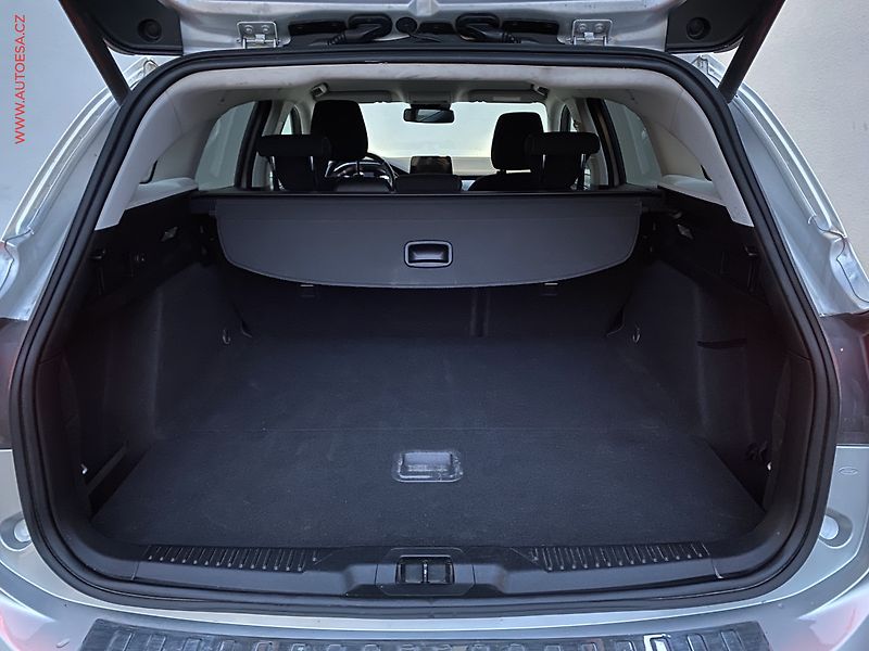 Ford Focus (2019) 1.5TDCi, Titanium, AT, LED - fotka 7 z 17