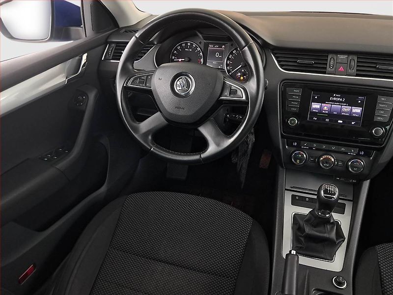 Škoda Octavia (2014) Greenline 1.6 TDI, Navi - fotka 7 z 15
