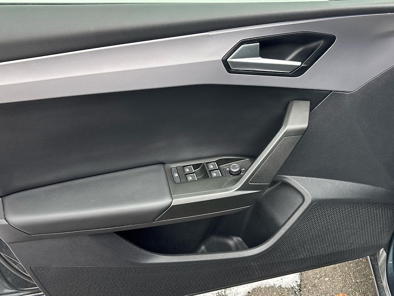 Seat Leon FR DSG - fotka 13 z 25