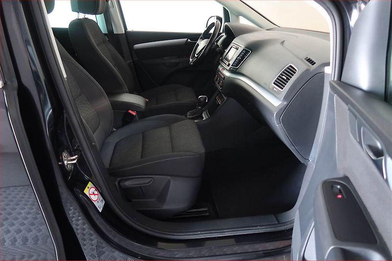 Volkswagen Sharan (2018) 2.0 TDI BMT, Automat, Navi - fotka 9 z 18