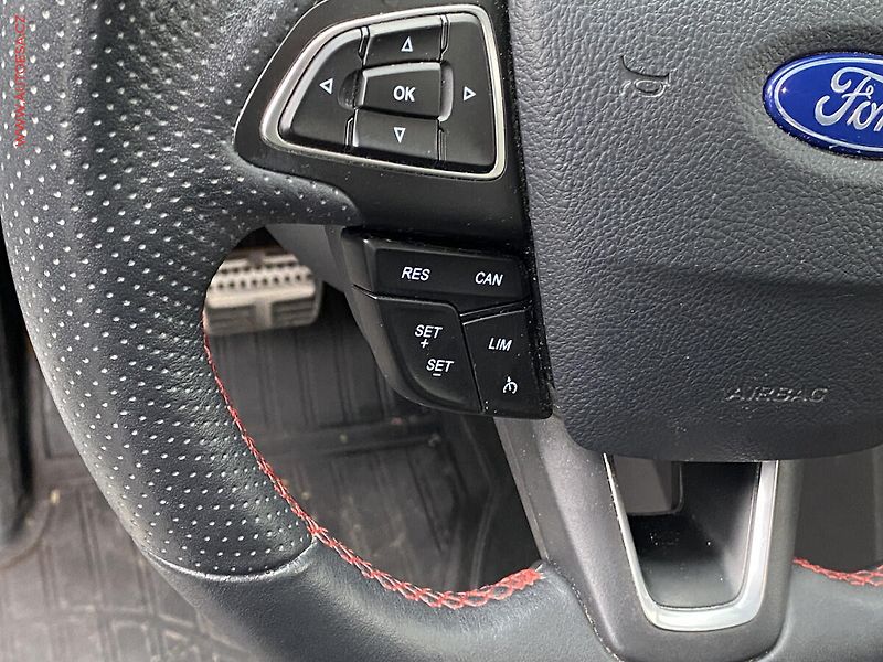 Ford Kuga (2019) 1.5EB AWD, ST-Line, AT - fotka 13 z 19