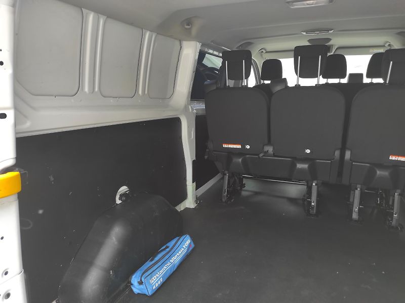 Ford Transit Custom 2.0EcoBlue mHev, L2, 6 míst,TZ - fotka 28 z 42