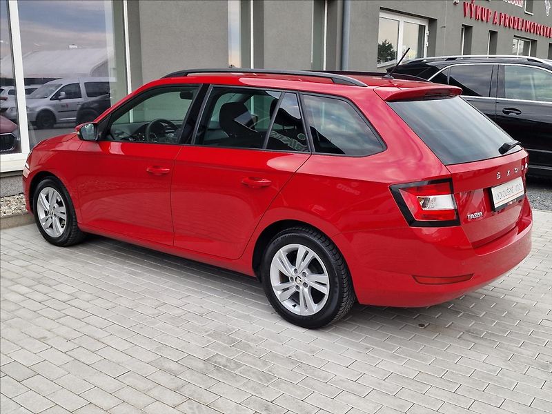 Škoda Fabia 1.0TSI Tour, původ ČR, 1.Maj. - fotka 7 z 49