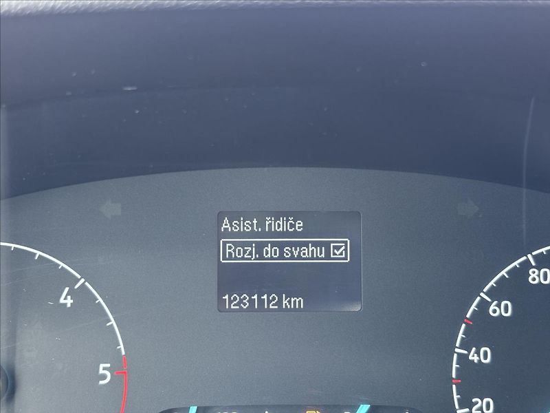 Ford Transit 2,0 EcoBlue 125kW Trend L4 - fotka 44 z 45