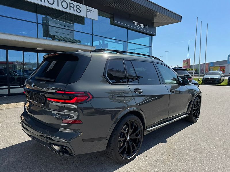 BMW X7 40xd Masáže Nezávislé Tažné - fotka 10 z 20