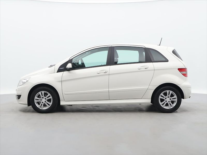 Mercedes-Benz Třídy B 1,5 160 70kW CZ Klima 82.300km - fotka 4 z 27