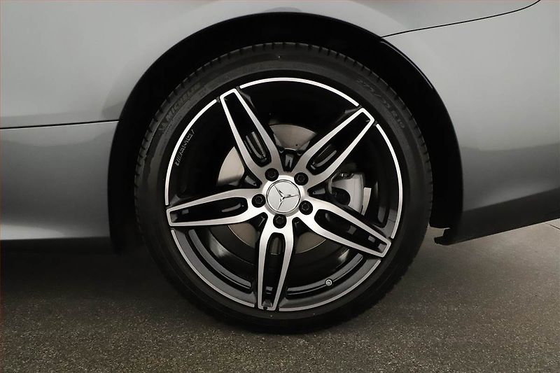 Mercedes-Benz Třídy E (2019) E 400 d - fotka 20 z 20