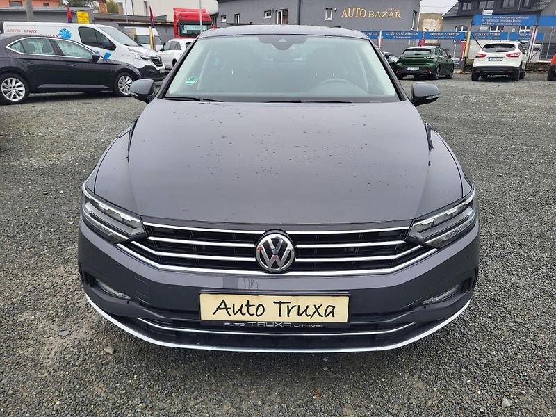Volkswagen Passat SEDAN 2.0 TDi ELEGANCE *ČR - fotka 28 z 46