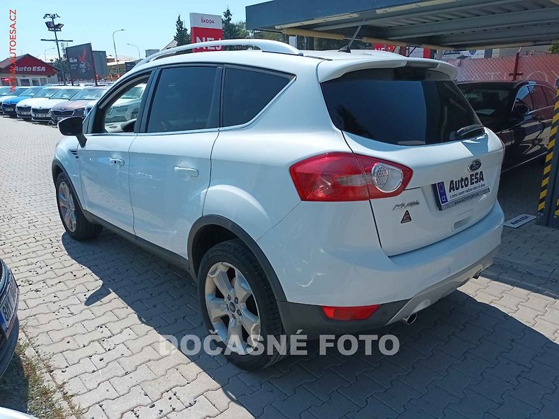 Ford Kuga (2012) 2.0TDCi 4x4, Výhřev sed. - fotka 2 z 3