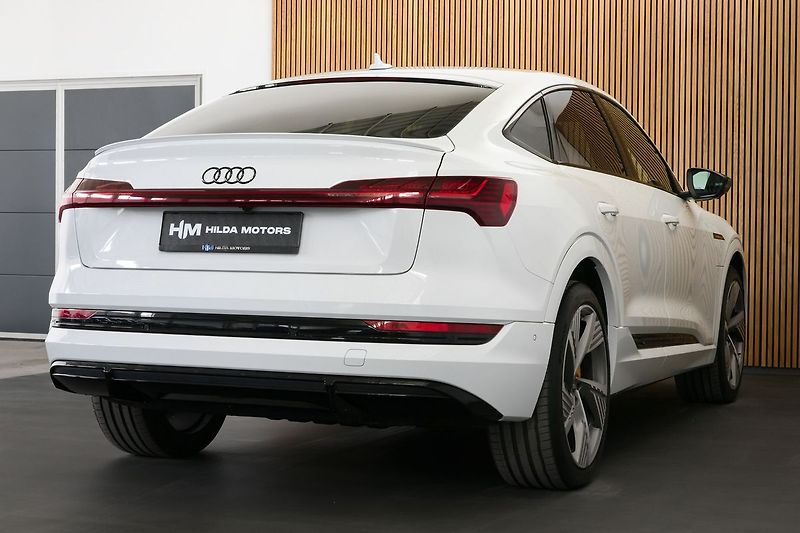 Audi e-tron 55 300kW Sportback Black Edice - fotka 5 z 47