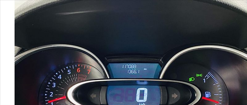 Renault Clio 0,9 TCe 56kW - fotka 11 z 25
