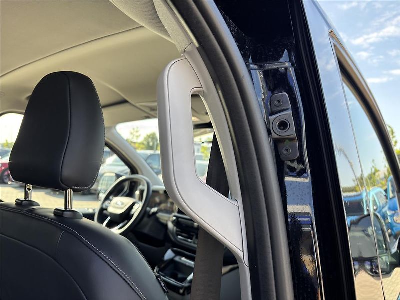Ford Tourneo Custom 2,0 125kW Titanium X AWD L1 - fotka 18 z 49