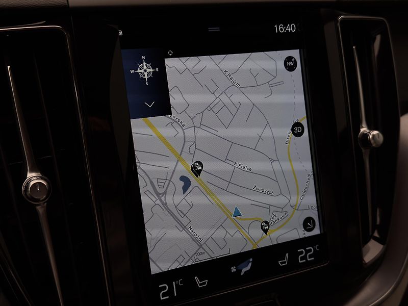Volvo XC60 B4 AWD MOMENTUM PRO REZERVACE - fotka 29 z 43