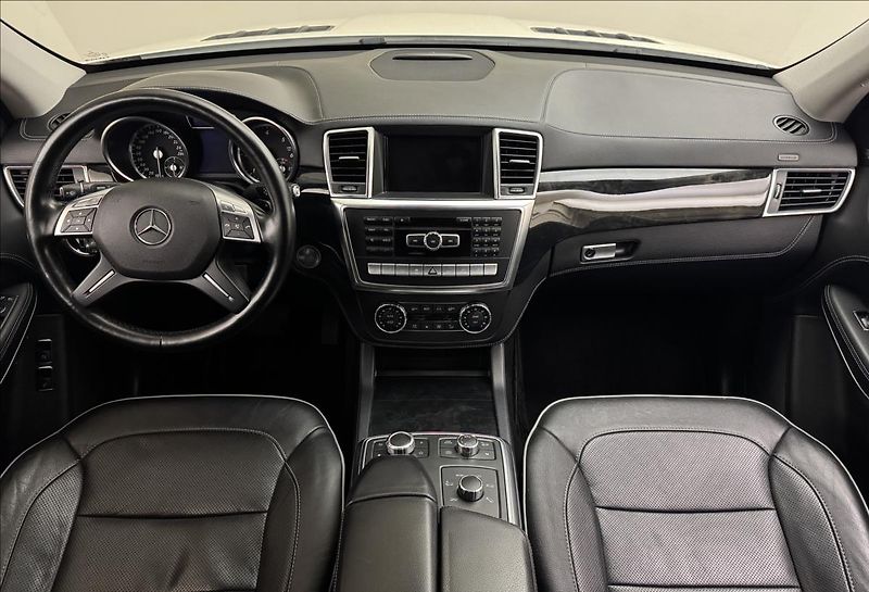 Mercedes-Benz GL 3,0 7-MÍST H/K PANO NZTOP TZ - fotka 7 z 53