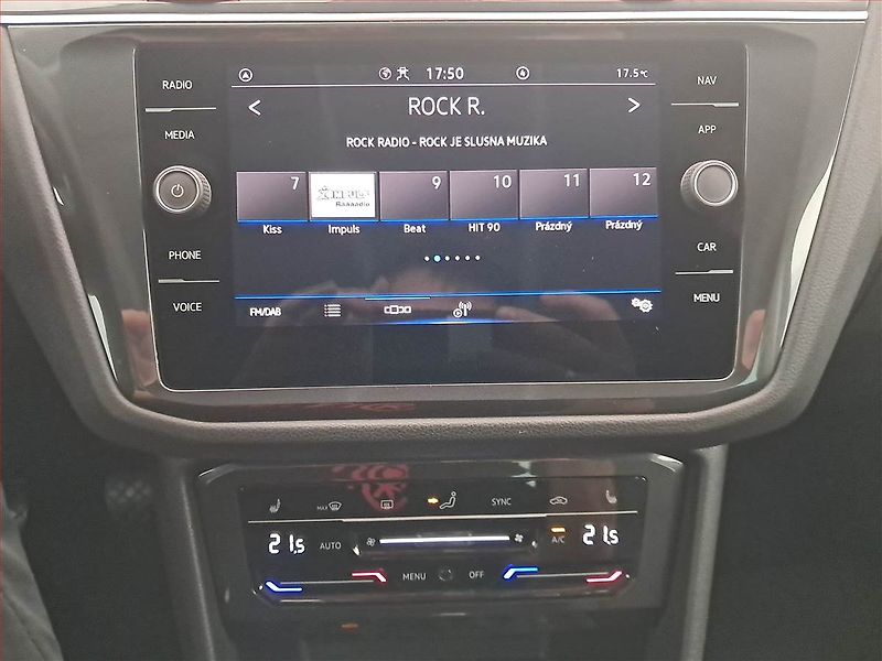 Volkswagen Tiguan (2021) 1.5 TSI - fotka 12 z 17