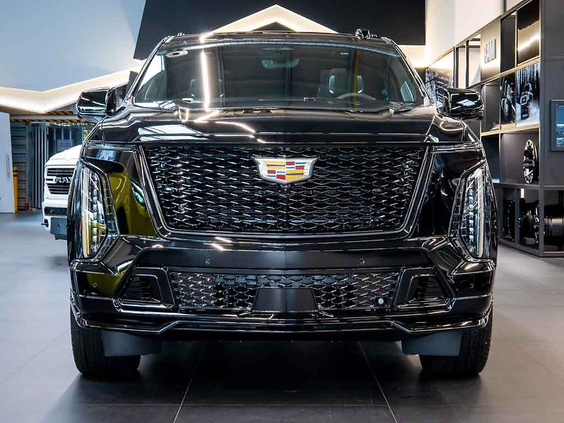 Cadillac Escalade (2025) 6.2 V Supercharged 682 HP 2025 - fotka 11 z 46