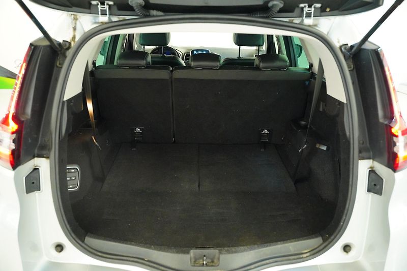 Renault Grand Scénic - fotka 29 z 29