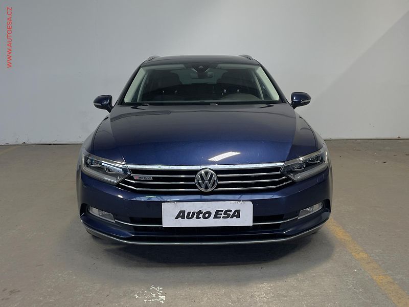 Volkswagen Passat (2015) 2.0 Bi-TDi 4x4, Highline - fotka 2 z 18