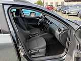Škoda Octavia 1.6 TDI DSG STYLE - náhled 10
