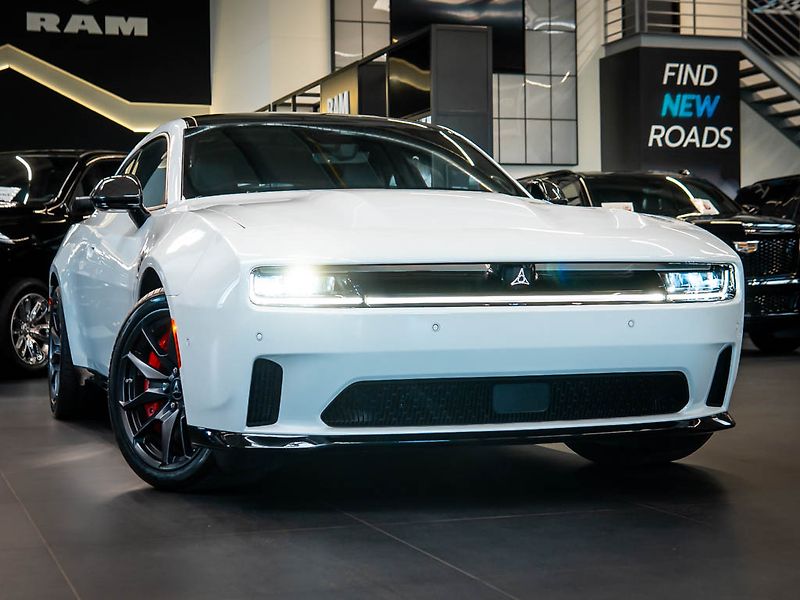 Dodge Charger (2024) 0.0 Daytona Scat Pack 670HP - fotka 41 z 41