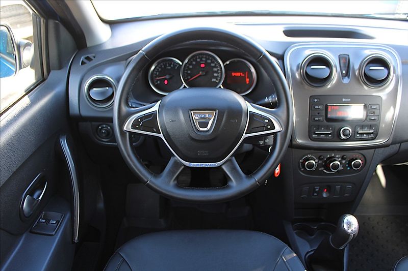 Dacia Sandero 0,9 TCe  NOVÉ V ČR,STEPWAY - fotka 11 z 26