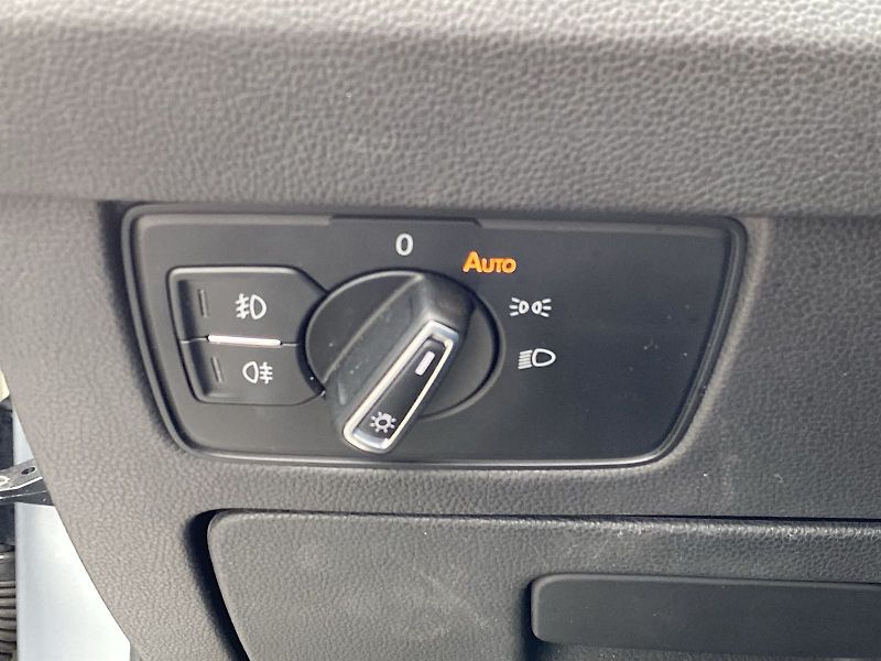 Volkswagen Passat (2020) Variant 2.0 TDI DSG 4Motion - fotka 22 z 34