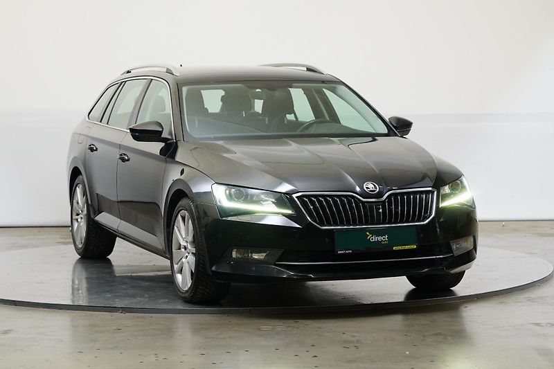 Škoda Superb - fotka 8 z 29