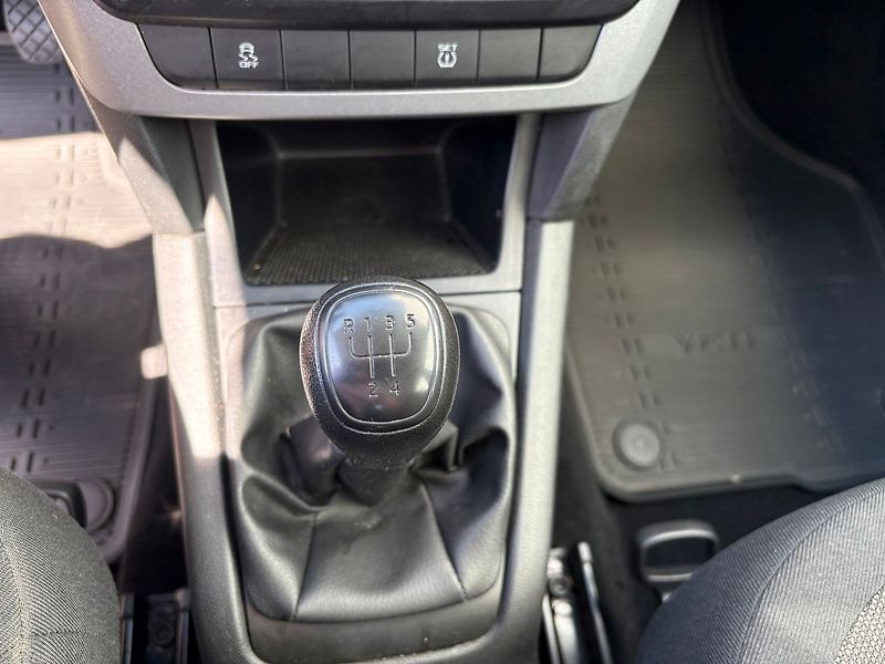 Škoda Yeti 2.0TDI, 81kW, Klima, Výhřevy - fotka 12 z 22