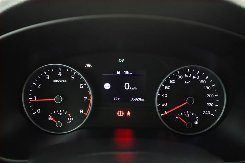 Kia Sportage (2021) Black Edition 1.6 T-GDI - fotka 9 z 15