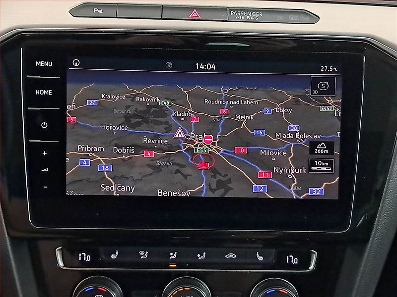 Volkswagen Passat (2018) 2.0 TDI, Automat, Navi - fotka 13 z 17