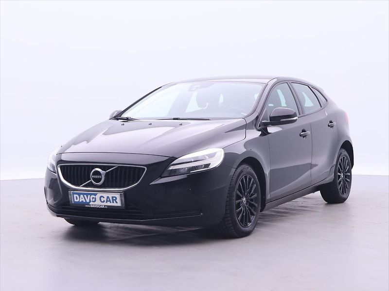 Volvo V40 2,0 D2 Drive-E Aut Momentum - fotka 3 z 25