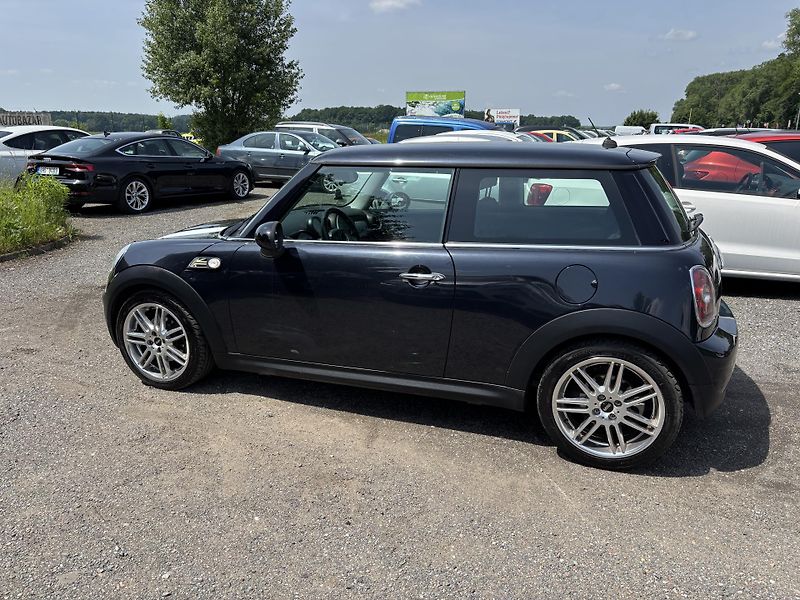 Mini Cooper 1.4i ONE - fotka 6 z 20