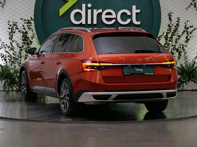 Škoda Superb - fotka 7 z 25