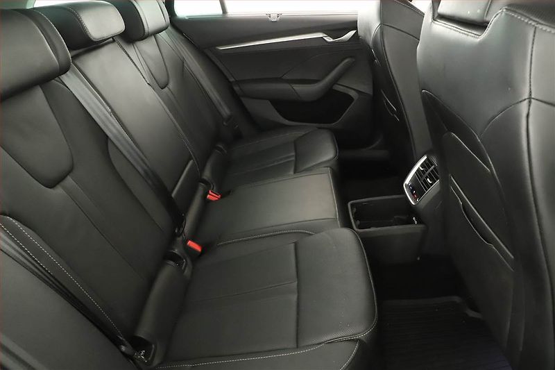 Škoda Octavia (2024) 2.0 TDI - fotka 7 z 19