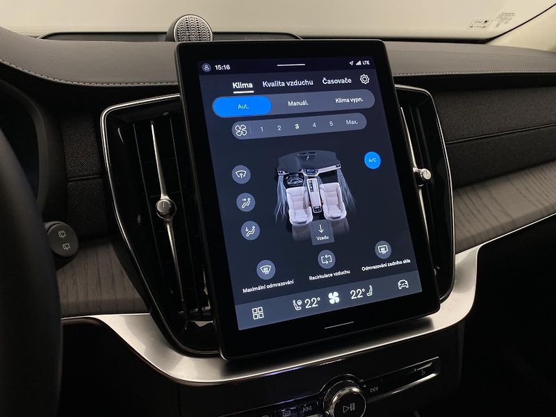 Volvo XC90 T8 AWD PLUG-IN ULTIMATE BRIGHT - fotka 44 z 74
