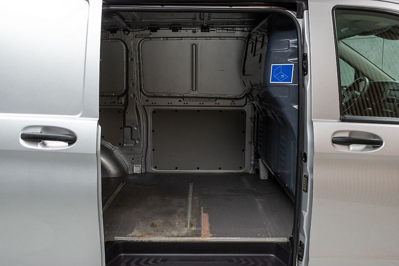 Mercedes-Benz Vito 116CDI LONG*N.TOPENÍ*DPH*ČR 1M - fotka 26 z 28