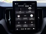 Volvo XC60 B5 AWD PLUS DARK // REZERVACE  - náhled 31