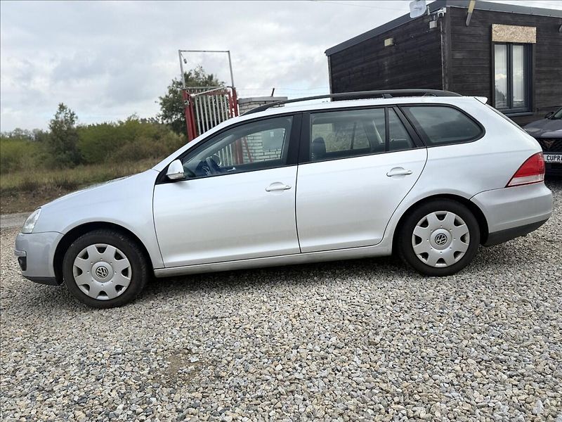 Volkswagen Golf 1,9 TDI 77kW +SADA KOL, TAŽNÉ - fotka 8 z 22