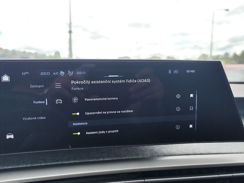 Peugeot 3008 1.2 hybrid/145kW GT e-DCS6 - fotka 21 z 40