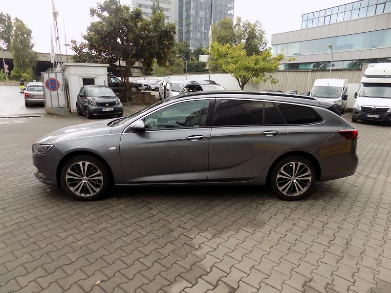 Opel Insignia (2018) 2.0 CDTi - fotka 4 z 12