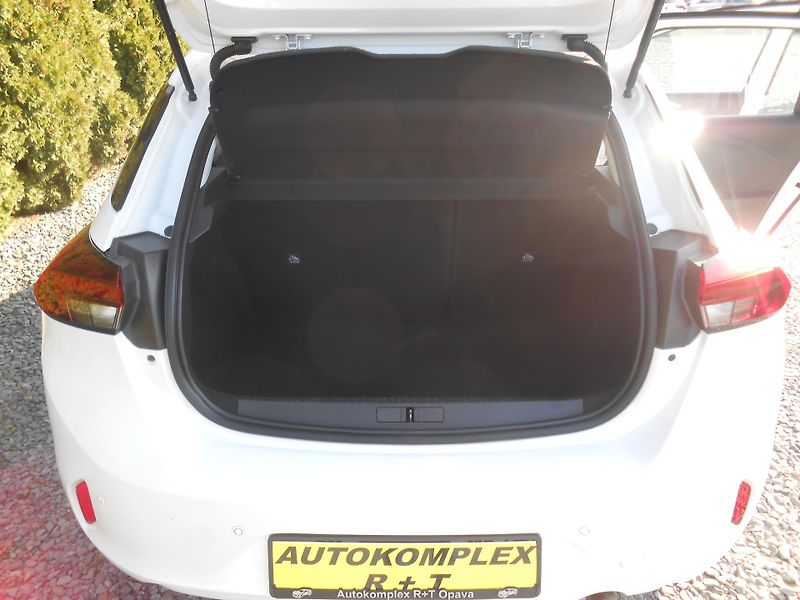 Opel Corsa 1.5CDTi,FULL LED,92000Km - fotka 20 z 38