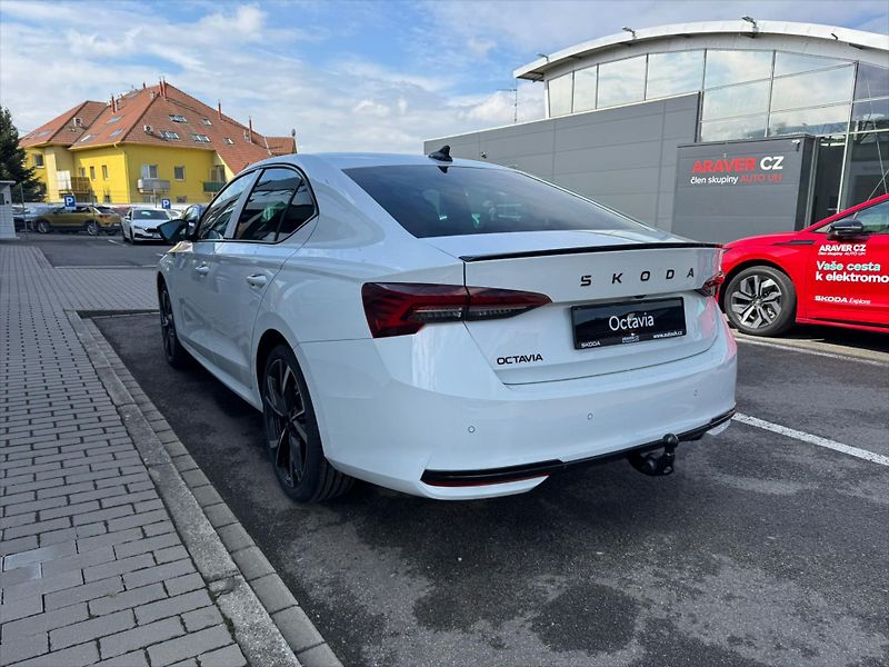 Škoda Octavia (2026) 2,0 TDI 110 kW  Sportline - fotka 7 z 11
